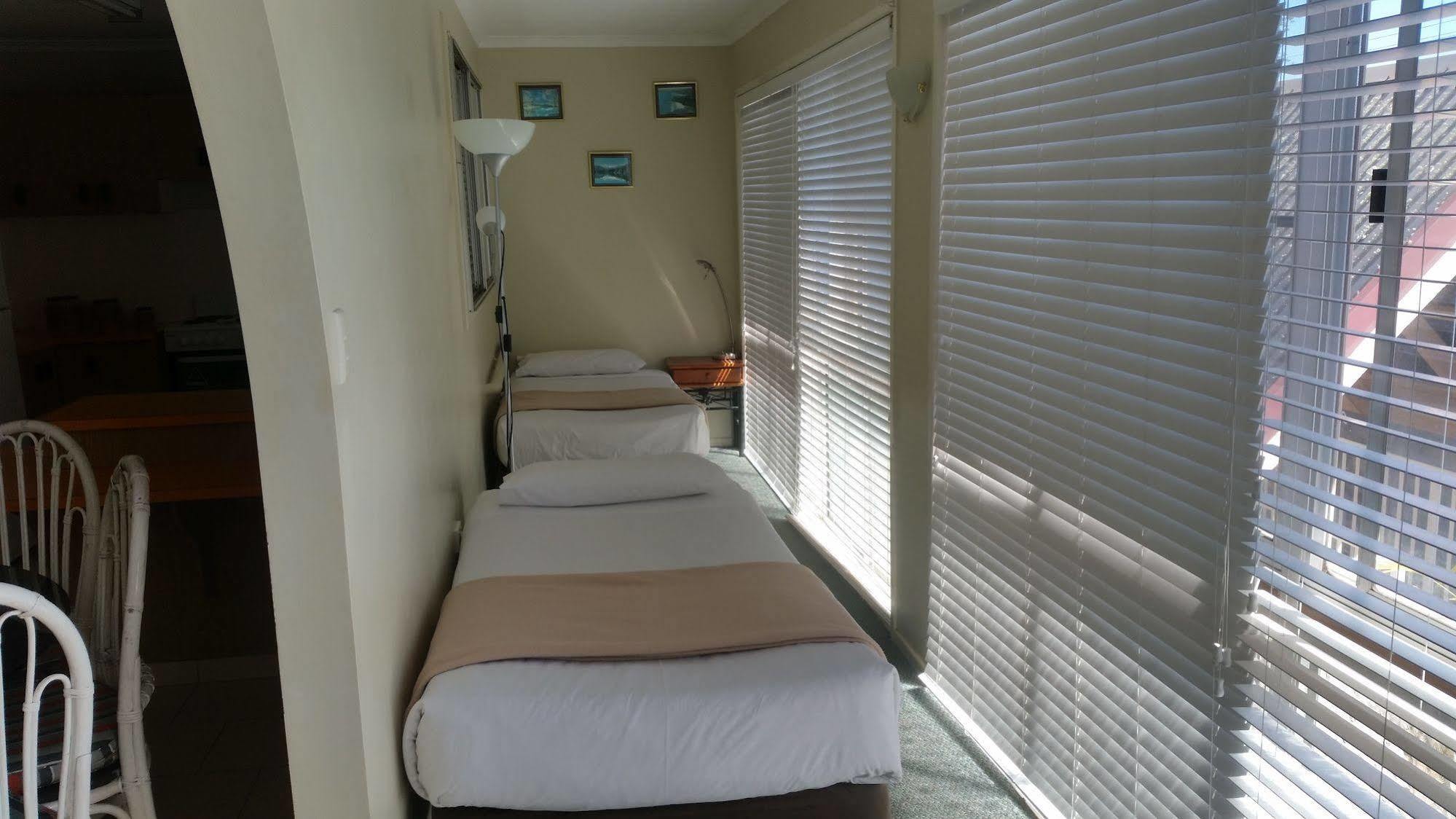 Clifford Park Motor Inn トゥーンバ エクステリア 写真